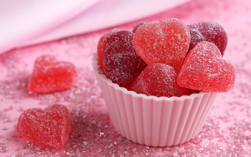 red-heart-candies-2880x1800.jpg